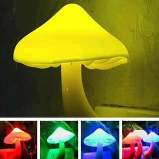 迷你多彩 LED 蘑菇小夜燈 / 可愛的蘑菇插件供電節能床頭壁燈 / 家庭兒童臥室裝飾小夜燈
