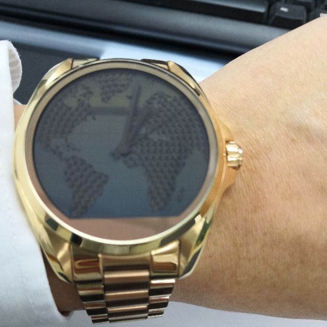 michael kors access model dw2c