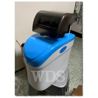 【WDS】原裝一體式全自動(流量計算再生)5公升軟水機，適合1-3人家庭用.電熱水器.有效解決水垢問題.