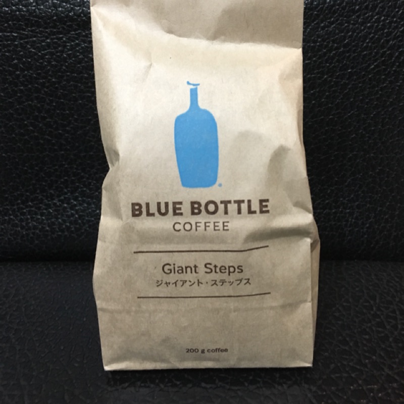 2018年1月日本購回藍瓶咖啡豆200g（Giant steps)
