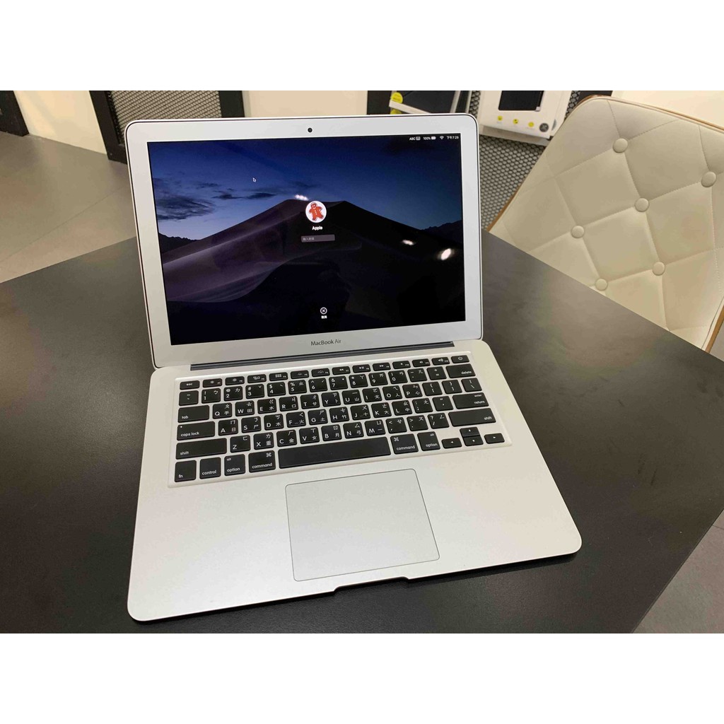 Macbook Air 13" 4G/128G 2015 只要11000 !!!