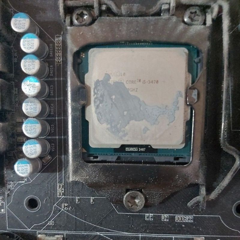 出售一張1155 良品頂規主機板 GA-Z77X-D3H 不含CPU