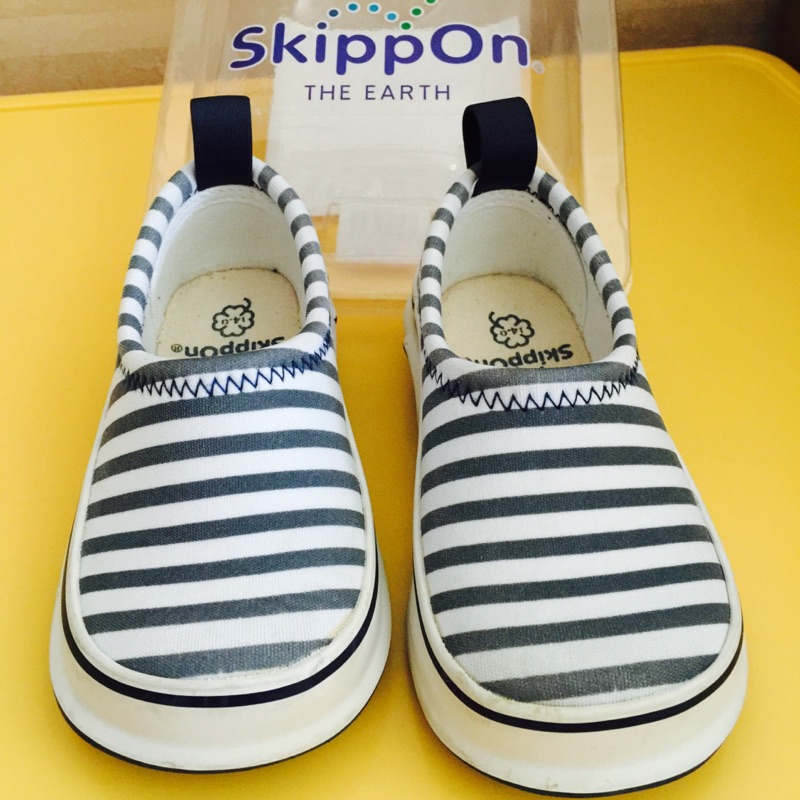 Skippon 幼兒藍白條紋戶外機能休閒鞋