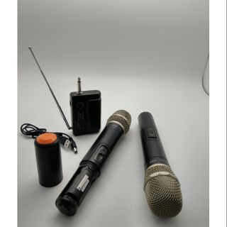 KM-102U 樂卡拉UHF無線麥克風/雙頻道配輕巧型接收器