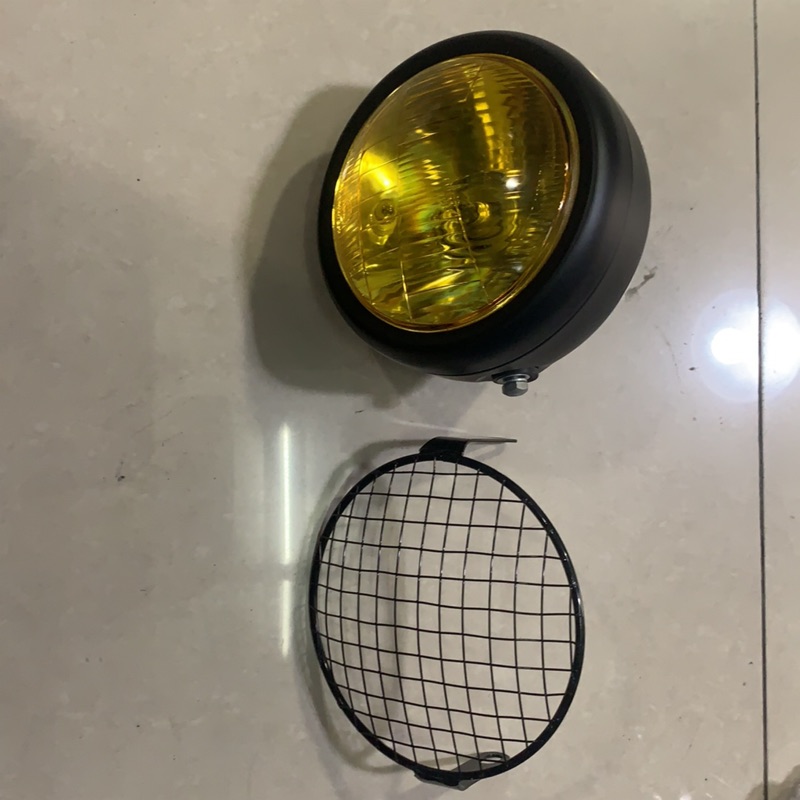 檔車復古大燈跙網架 大燈全組黃玻璃 內有石英燈泡小燈配線 買就送led小霧燈1組高雄鼎金門市展售中