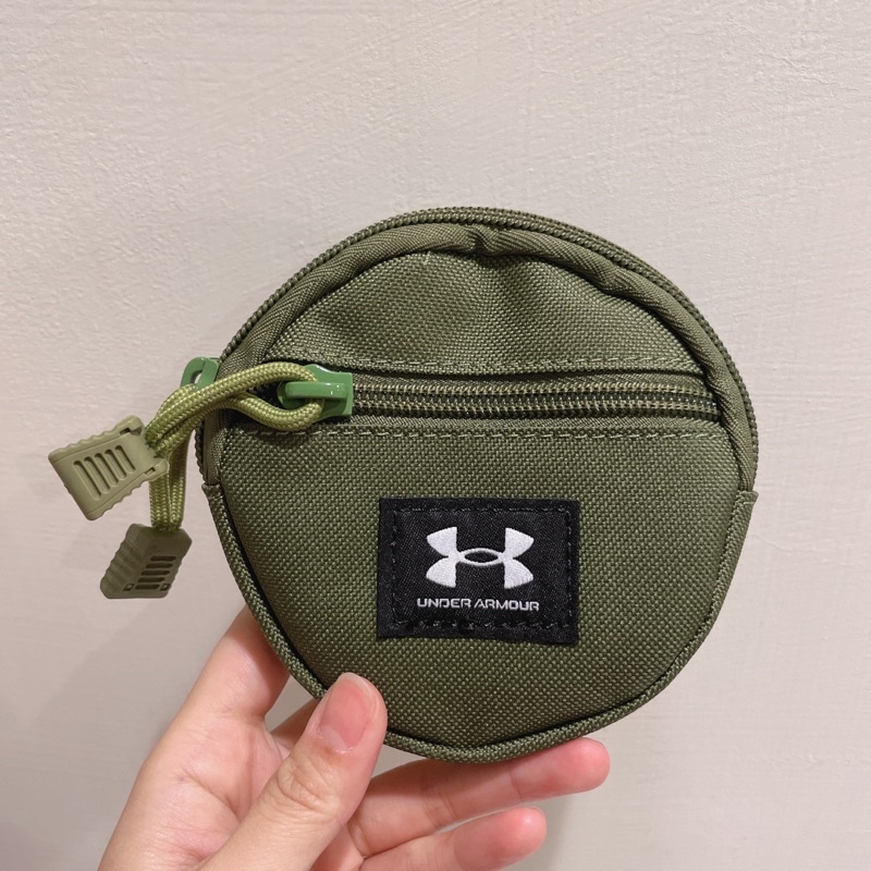 UA 小包 隨身包 掛包 Under Armour 運動隨身掛包 軍綠色 全新