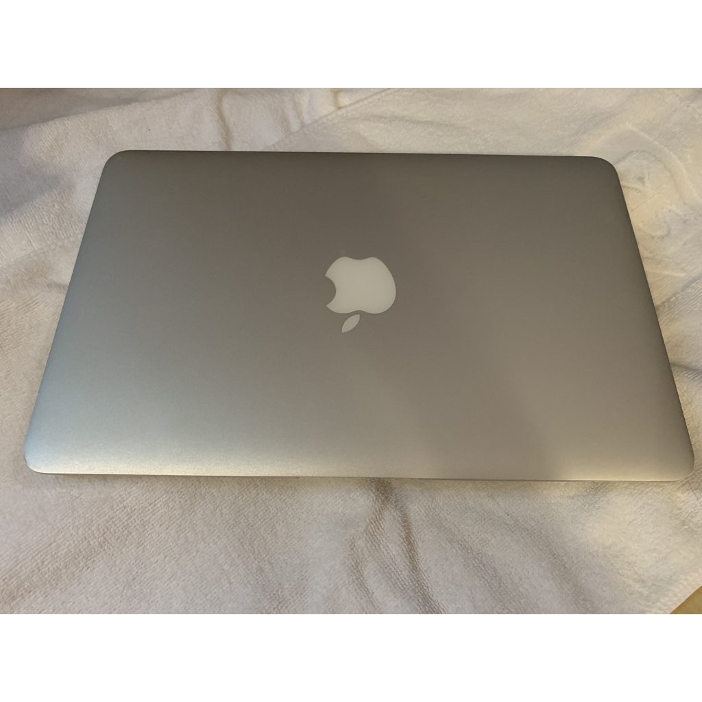 2012 MacBook Air 11吋 i5/4G RAM/128GB SSD