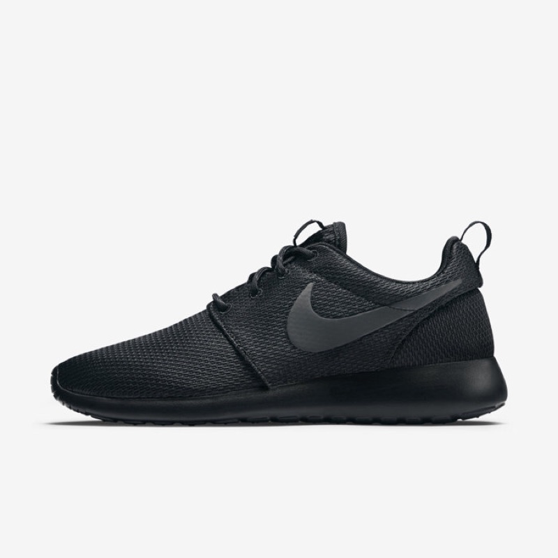 nike roshe one black