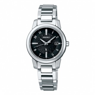 【SEIKO】精工 LUKIA 鈦金屬 數字 SSQV081J 太陽能電波女錶 1B35-0AN0D 銀/黑 28mm