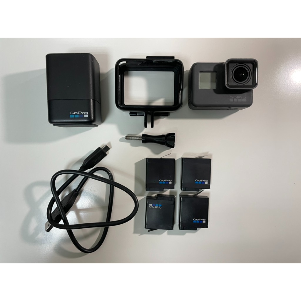 【售二手】GoPro Hero 6 Black 運動相機 主機+配件(如圖都包含)