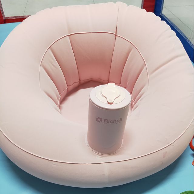 2019第二代日本利其爾嬰兒坐椅 多功能充氣沙發 學習椅（粉紅）
