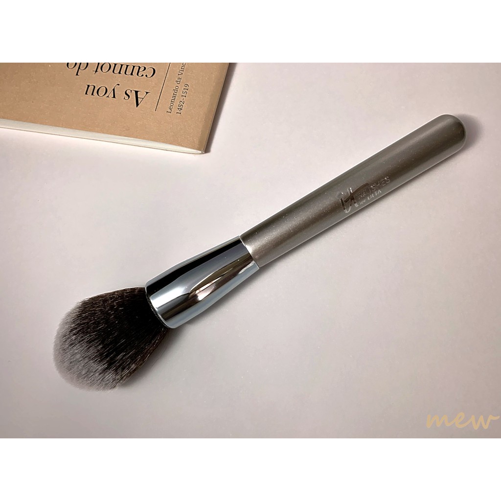 It Cosmetics X ULTA蜜粉腮紅刷 Airbrush Powder Wand Brush #108