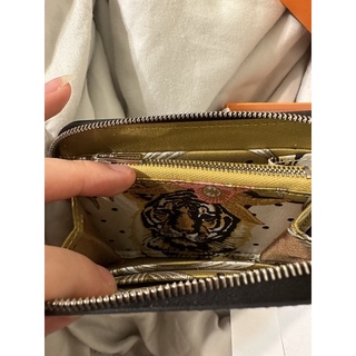 (售出) Hermes Silk In 老虎招財絲巾短夾 不議價❌