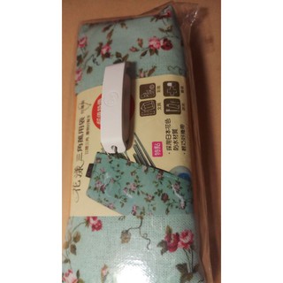 《臺灣製》防水三角萬用袋/筆袋/文具袋 多用途 三角容量大 防水 日本印花