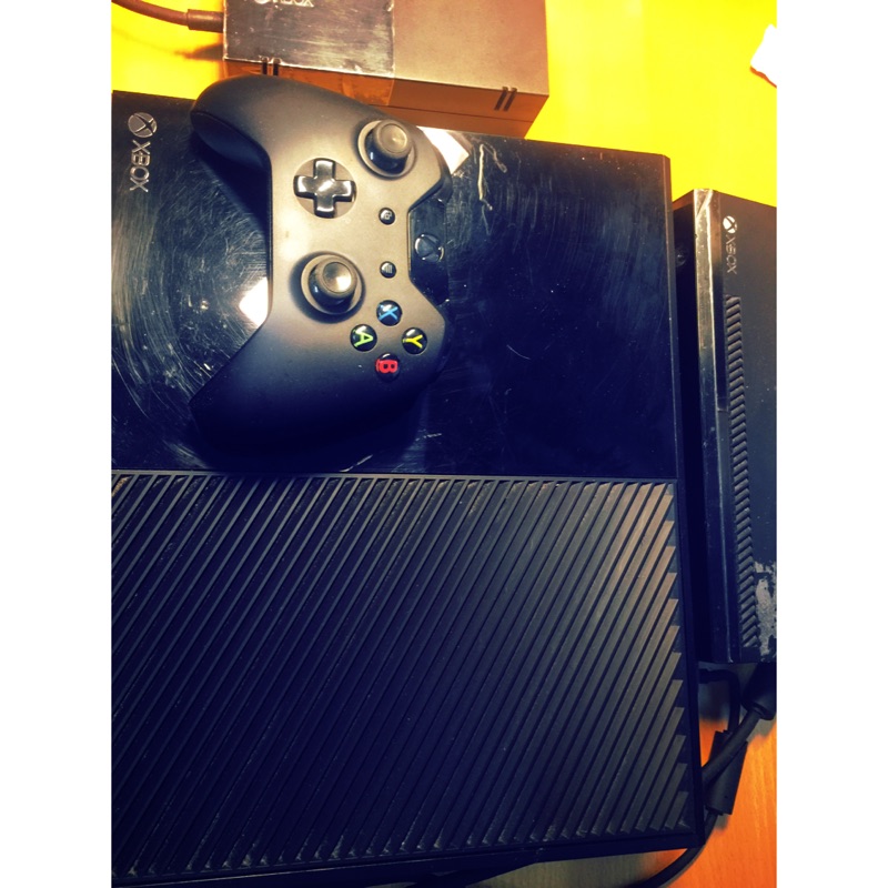 Xbox one 500G 含Kinect 手把 遊戲