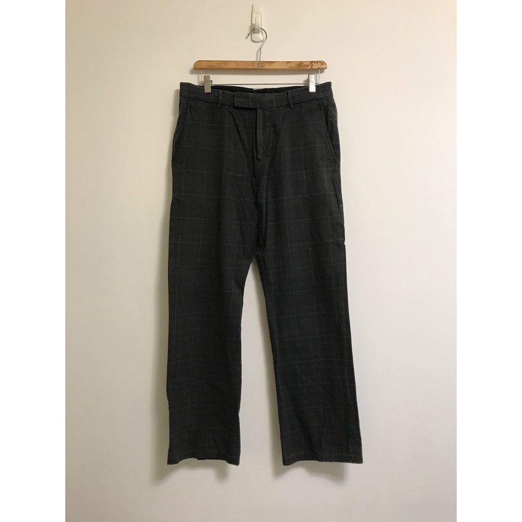 Gap 男性鐵灰色直筒格紋休閒褲 (W31 x L30)