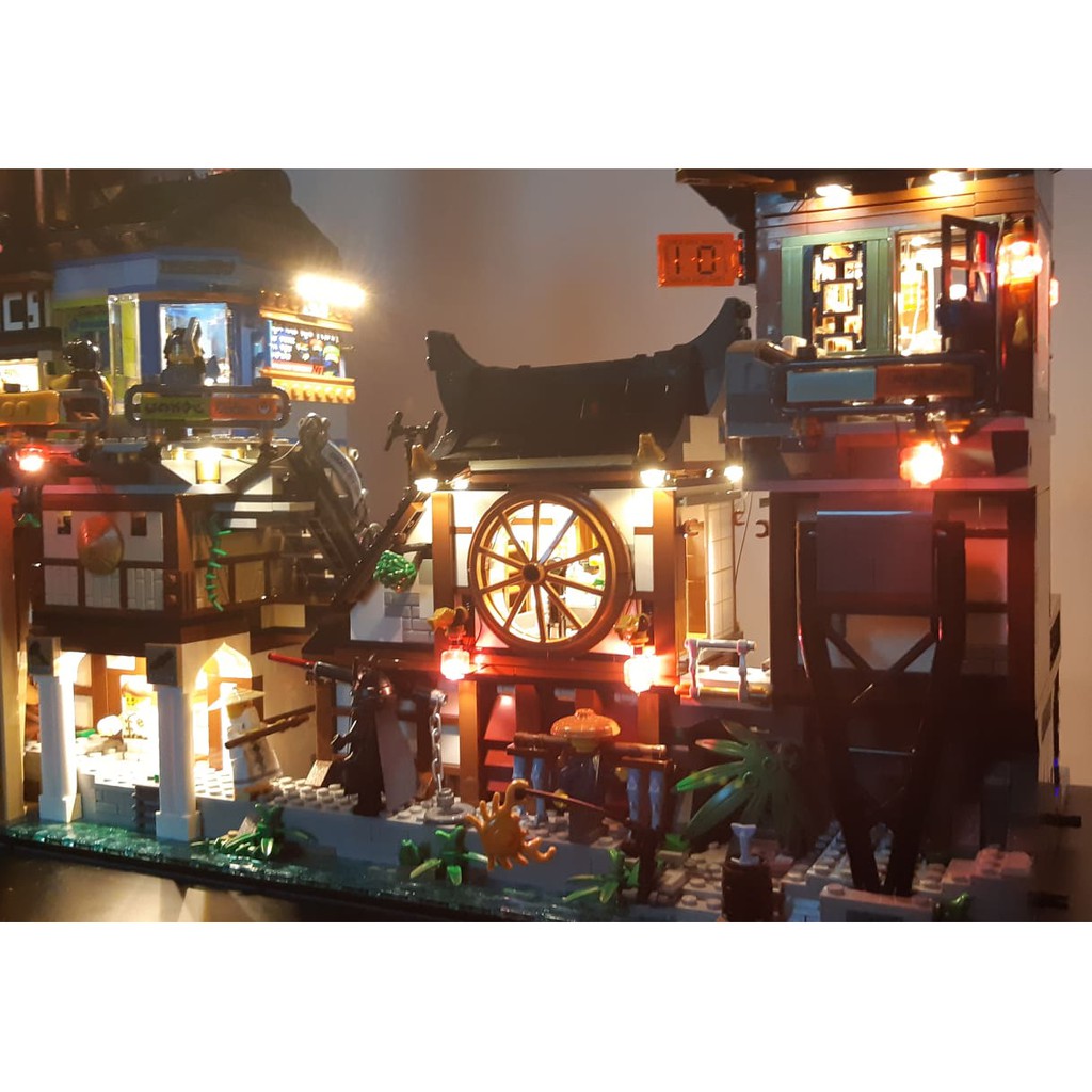 ［想樂］『LED燈組(只有燈，不含樂高積木)』 樂高 燈組 Lego Light 70657 忍者碼頭 (預購,店面預購價$1920)
