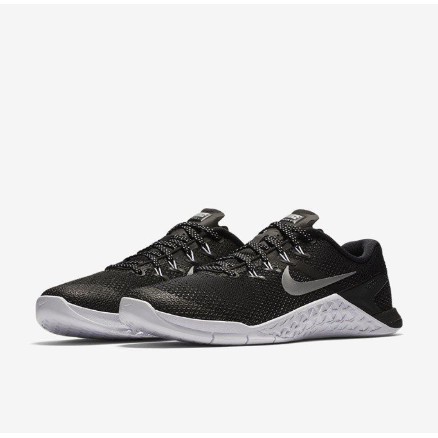 wmns nike metcon 4