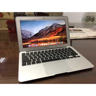 代售11年Apple MacBook Air 11吋