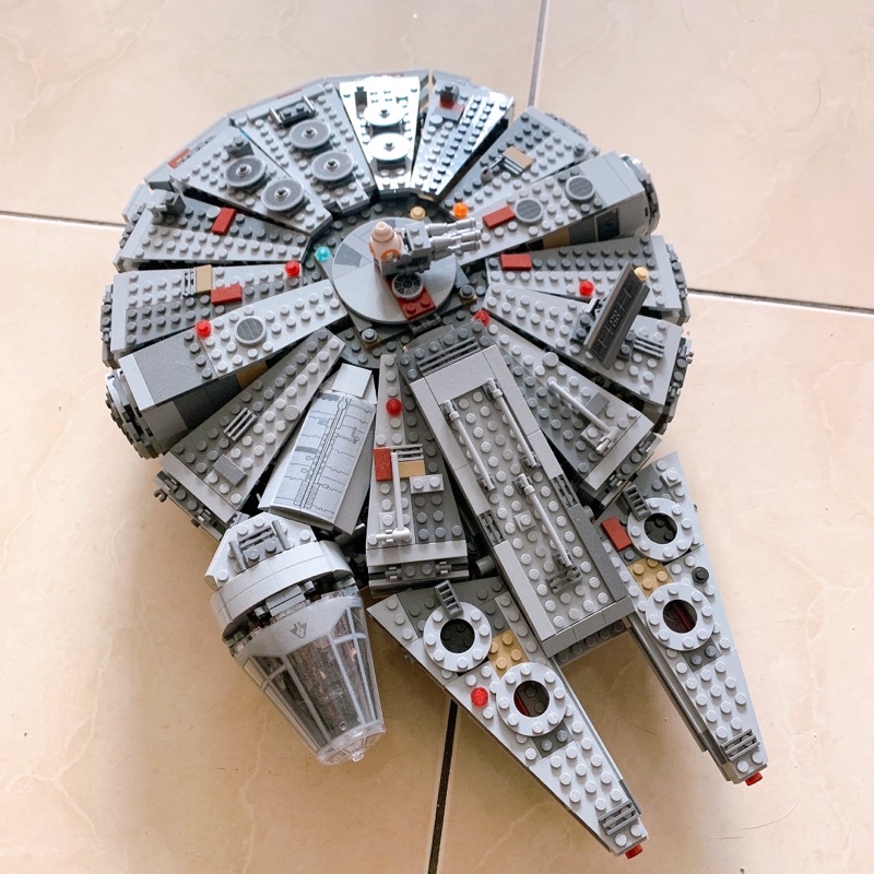 ✨二手已組 樂高 LEGO 75105 星際大戰 Star Wars 原力覺醒 千年鷹號