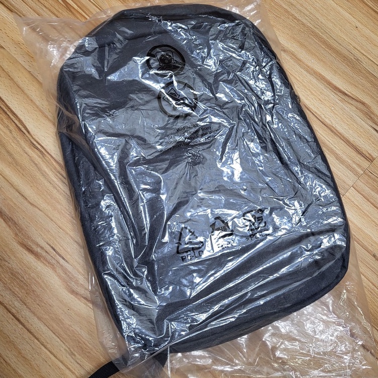 【鯨品屋】LENOVO聯想15.6吋筆電後背包 全新含吊牌 筆電包 電腦包 背包 後背包