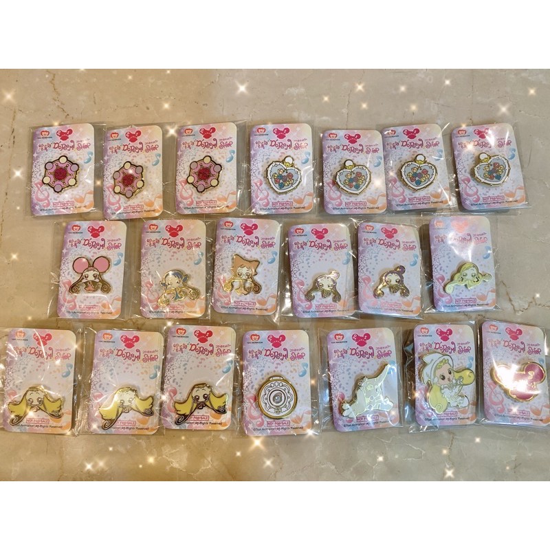 小魔女Doremi 快閃店 滿額禮 徽章 金屬徽章 精靈 變身器 轉換器 小花 寶寶 豆豆 多多 妮妮 樂樂 蕾蕾 咪咪