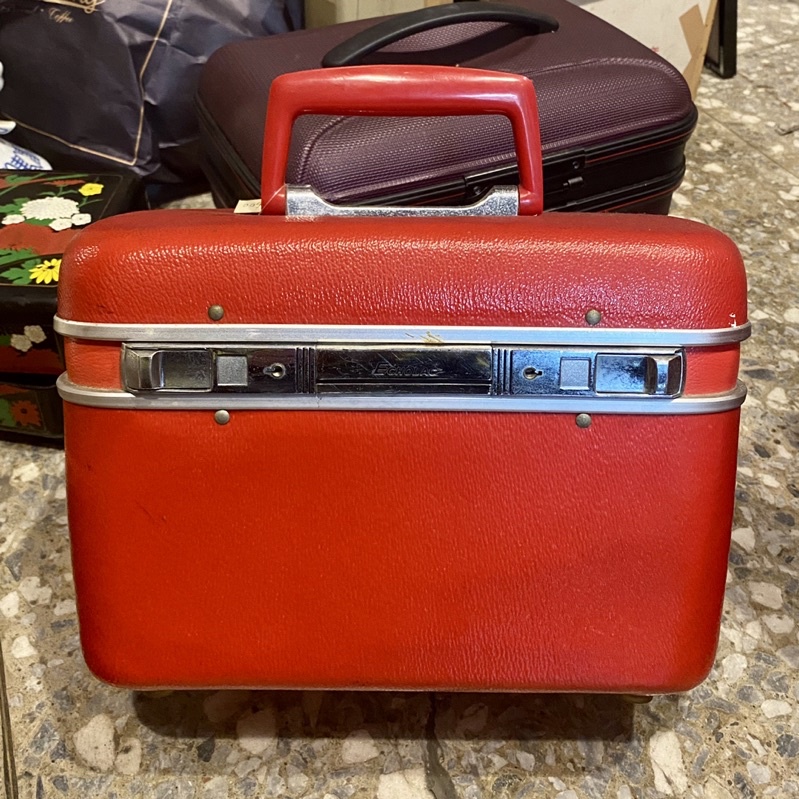 請先詢問庫存 Echolac 早期 紅色小型手提化妝箱 紅色 手提化妝箱 手提箱 化妝手提箱 梳化箱