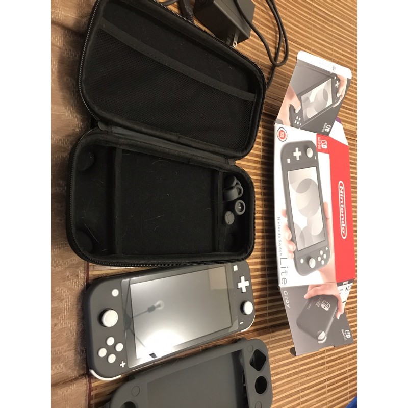 Nintendo Switch Lite 灰黑