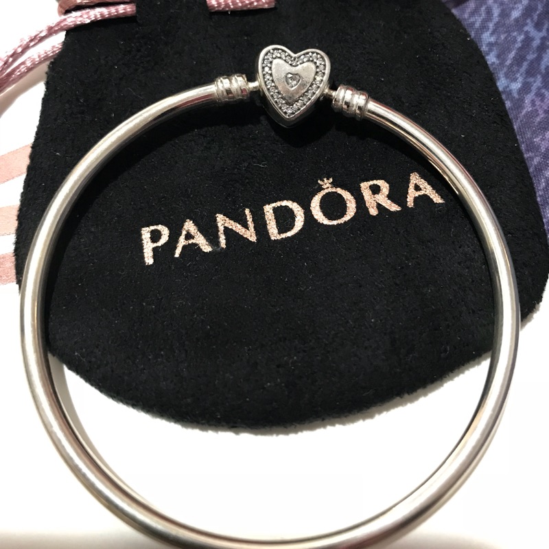 Pandora愛心硬環
