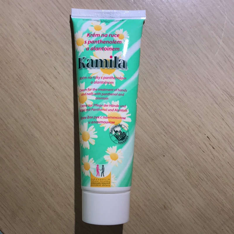 捷克Kamila溫泉護手霜-80ml（期限到2019年9月）用起來比德國小花滋潤