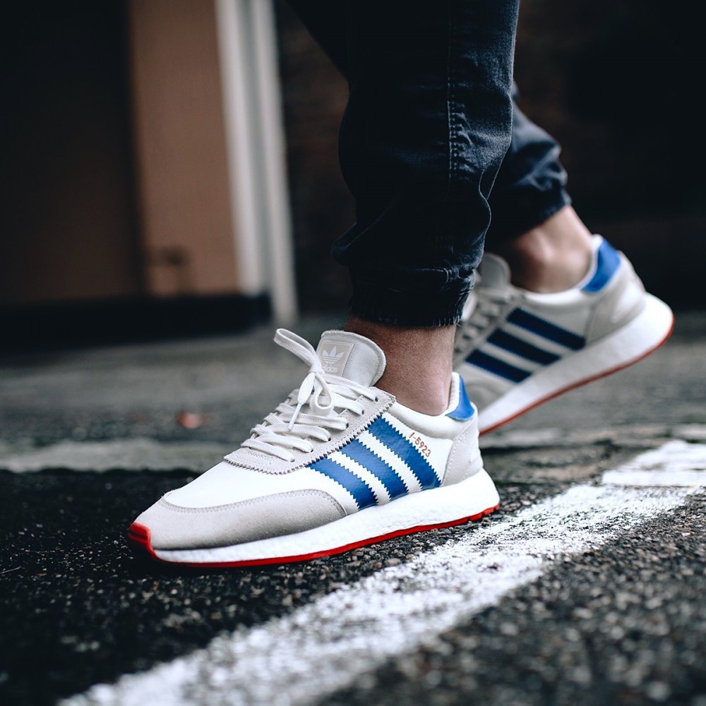 adidas Originals Iniki I-5923 Runner BB2093 米白藍紅輕量| 蝦皮購物