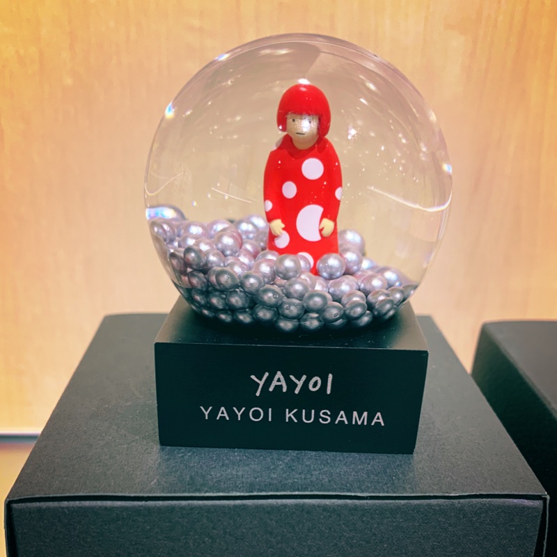 日本限定 Yayoi Kusama 草間彌生 南瓜  水晶球 擺件