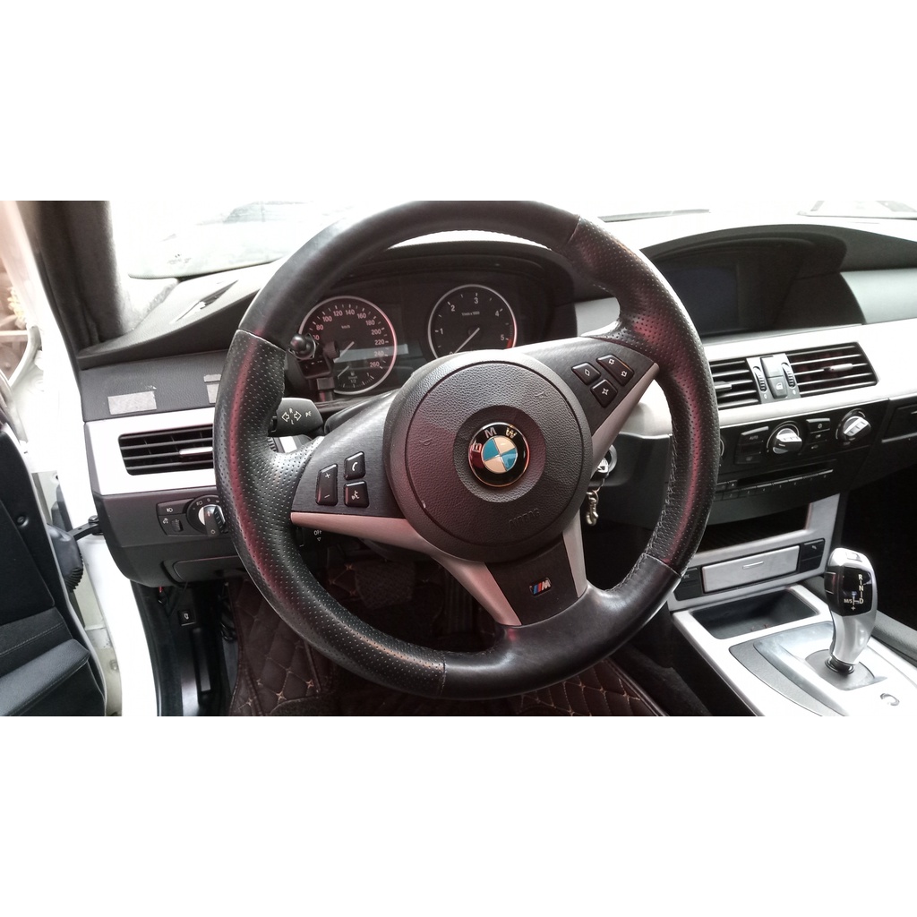 包料王 BMW E60 M-SPORT 粗握 凸點 原廠方向盤 中古美品 不含氣囊/含氣囊皆可 請詢問
