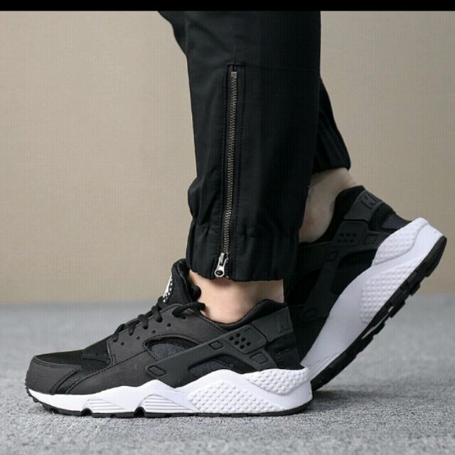 Nike Air Huarache 一代 黑白 武士鞋 女 634835-006