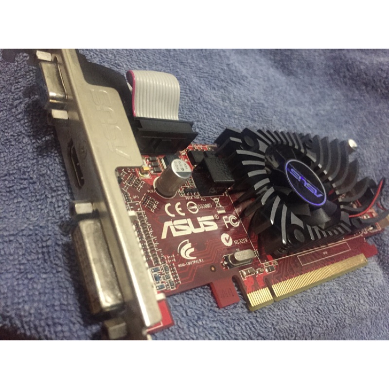 #ASUS EAH5450/DI/1GD3 (LP) graphics card 二手良品