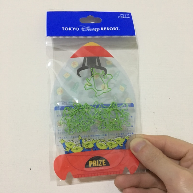 巧克買 日本帶回 東京迪士尼 三眼怪 三眼 迴紋針 文具 火箭 夾娃娃機 披薩星球 玩具總動員