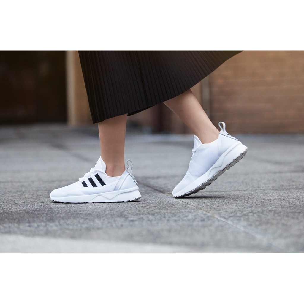 zx flux adv virtue w