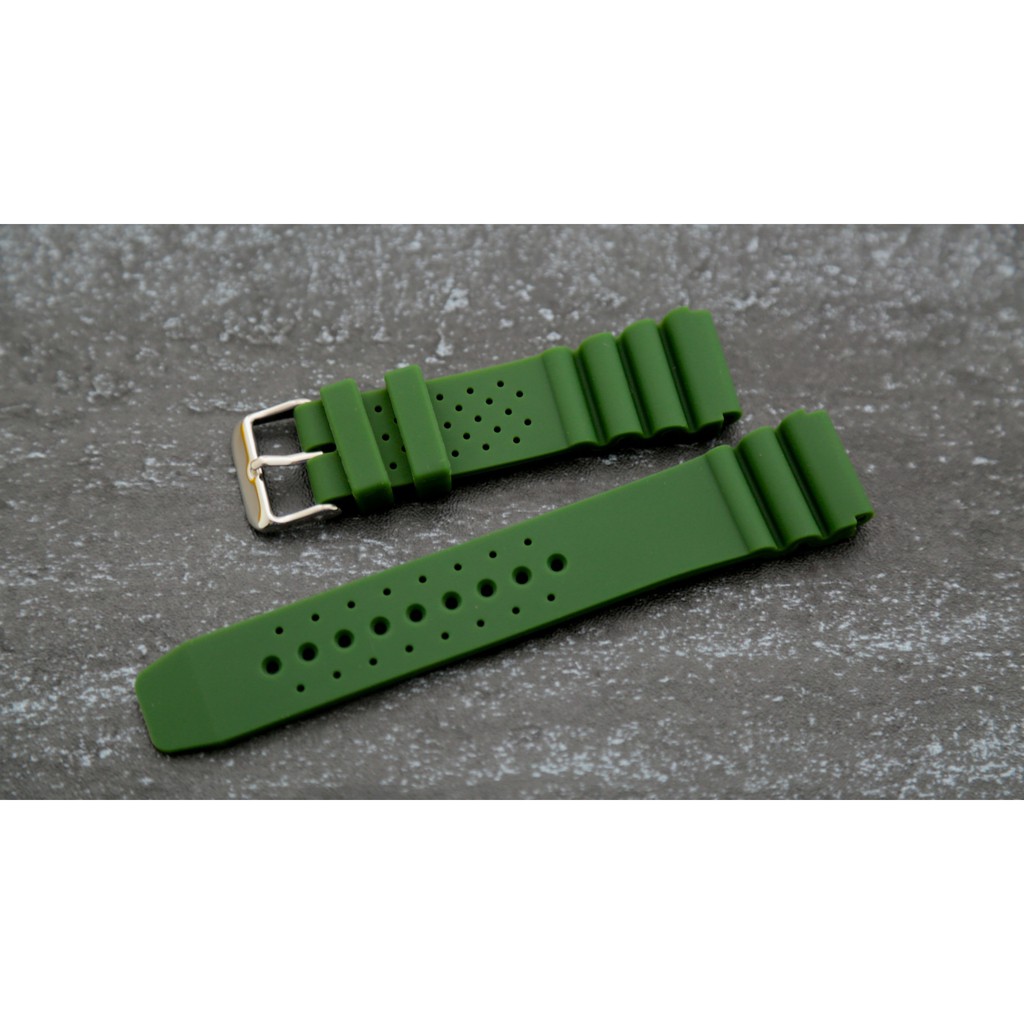 20mm 超值高質感蛇腹式矽膠錶帶替代原廠搶錢貴貨citizen,seiko潛水錶帶,軍綠色
