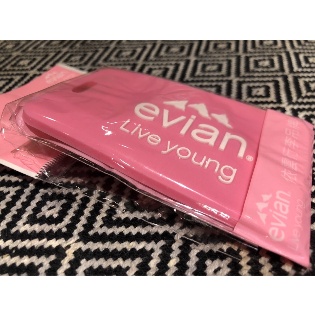 Evian 依雲行李吊牌(粉紅色/藍色/白色）