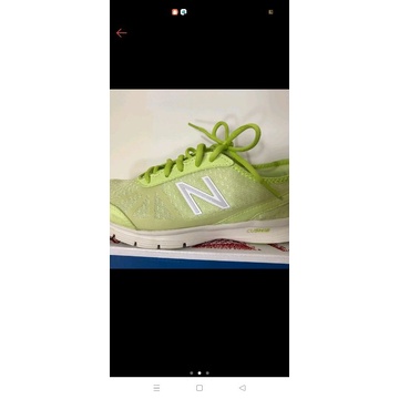 New Balance 螢光黃慢跑鞋22.5