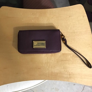 降價囉！二手MARC BY MARC JACOBS 紫色手拿皮夾