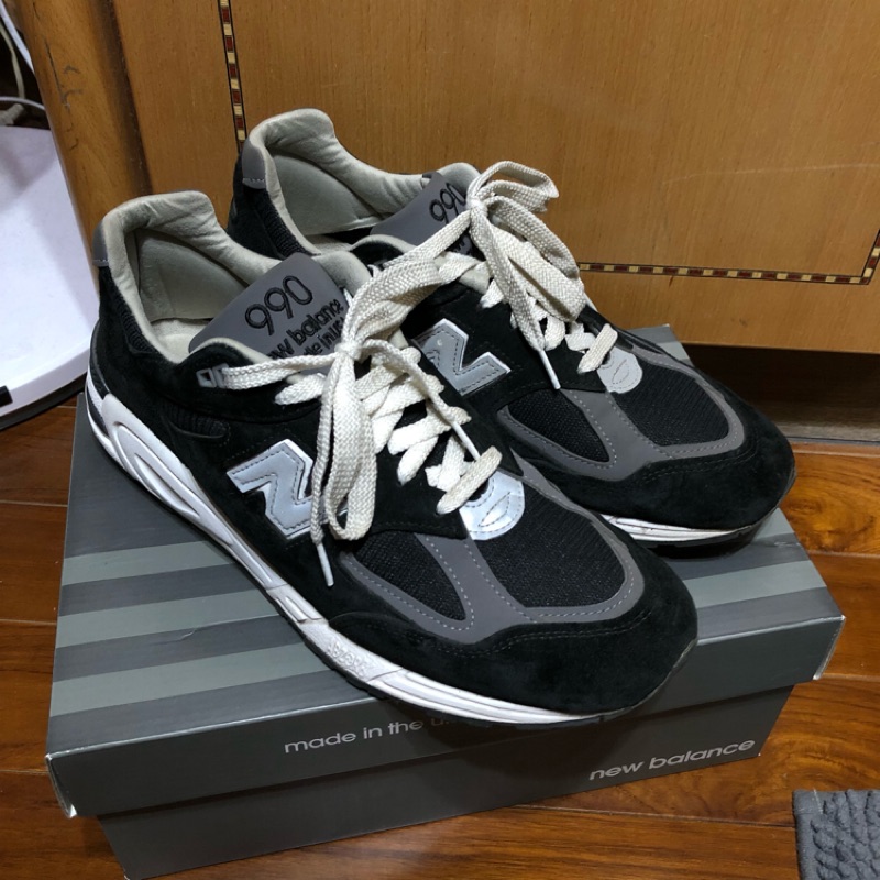 new balance m990bk2