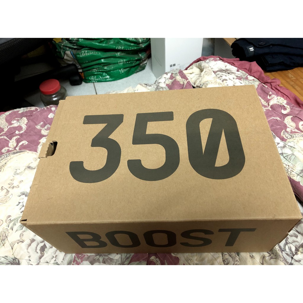 自售 adidas Yeezy Boost 350 V2 Cream/Triple White