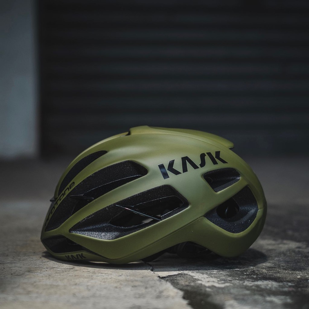 kask protone olive green matt