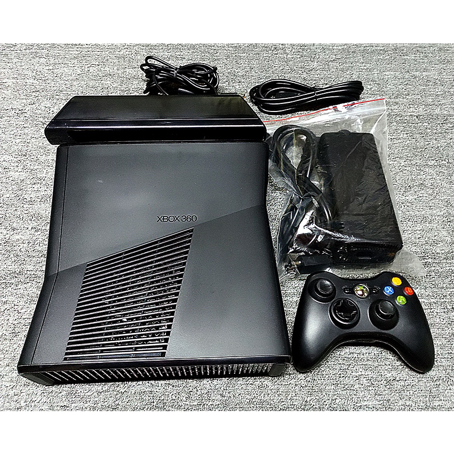【台灣現貨】Xbox 360 Slim 4G 霧面黑 + Kinect (體感)