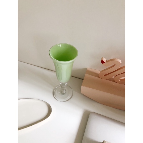 [全新］酪梨綠淺綠奶油綠玻璃高腳酒玻璃杯