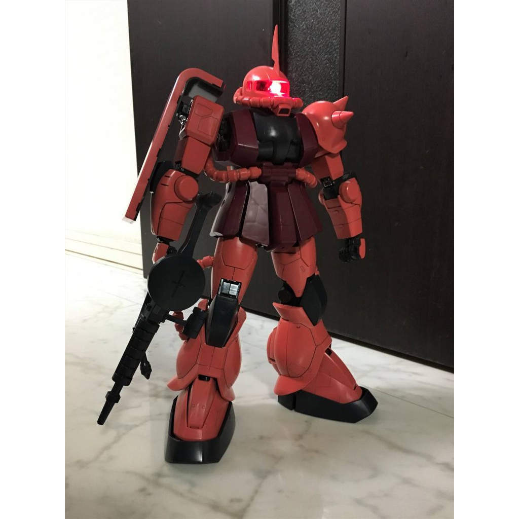 YID11BANDAI●PG 160 夏亞專用薩克紅色彗星 MS-06S ZAKU II組裝完成品 喜歡機動戰士鋼彈