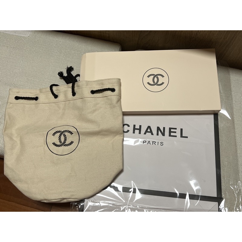 歐洲香奈兒 Chanel 時尚裸光系列VIP限定滿額禮「抽繩化妝包收納袋」