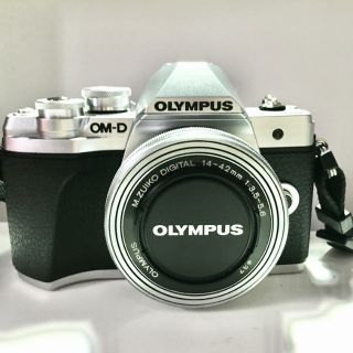 Olympus  E-M10 Mark lll