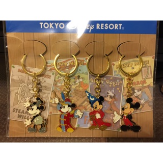 日本東京迪士尼樂園 全新正品米奇鑰匙圈/吊飾 四件組